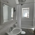 Hisa 7 Apartament *