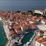 Hisa 7 * Piran